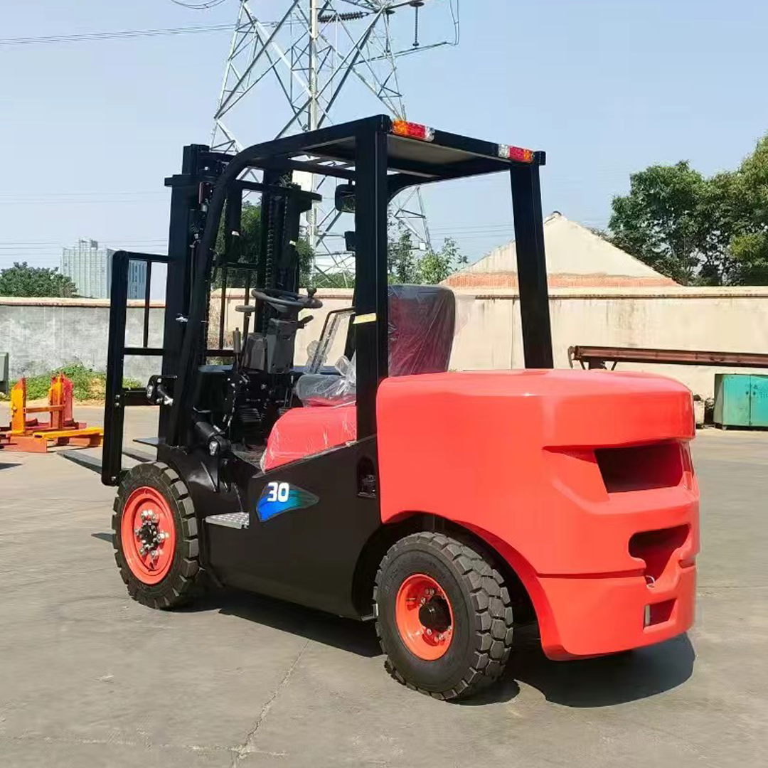 Heavy-Duty Diesel Forklift 3-5 Ton-Smooth Shifting Automatic Transmission,  Three-Stage Mast for Indoor & Outdoor Use